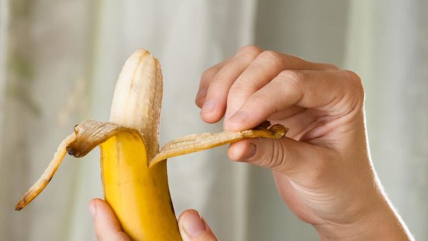 ¿Es cierto que en la punta de los plátanos se acumulan pesticidas y plaguicidas?