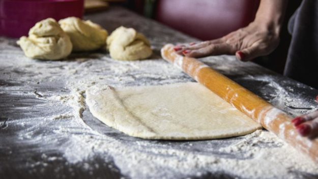 ¿Es peligroso comprar productos de panadería o pescado fresco debido al virus de la Covid-19?