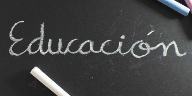 Educación pizarra tizas Educación pizarra tizas